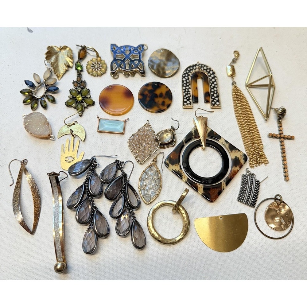 27 pc Gold Tone Metal Large Charms Pendants Modern Trendy Craft Pendant Lot